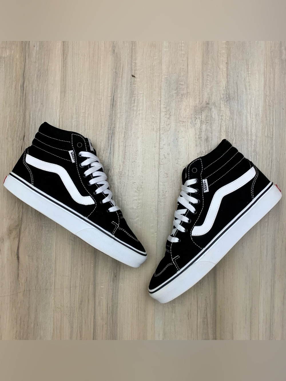 Black Canvas Vans Old Skool sk8 hi top shoes womens size 8.5